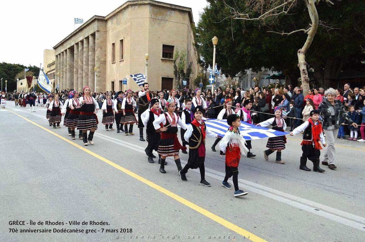 139- Rhodes- Defile Dodecanese grec.JPG